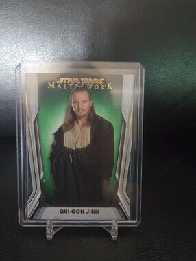 Topps Star Wars Qui-Gon Jinn Green Parallel Trading Card #64/99
